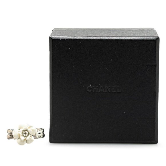 CHANEL White Coco Mark Ring - Picture 5 of 5